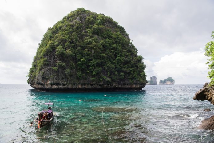 Relaks na wyspach Phi Phi – dlaczego warto?