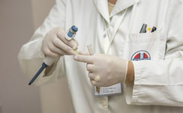 Wirusowe zapalenie gardła a zapalenie bakteryjne Wirusowe zapalenie gardła a zapalenie bakteryjne