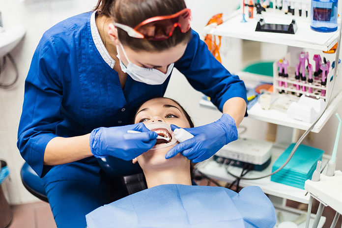 Na czym polega powtórne leczenie kanałowe u dentysty?