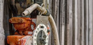 Ile litrów płynu do wspomagania kierownicy?