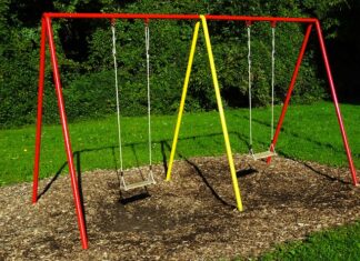 Jak zrobić siedzisko do ogrodu?