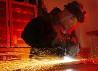 Ile kg piasku do piaskowania trawnika?