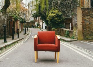 Jak prawidłowo ustawić fotel biurowy?