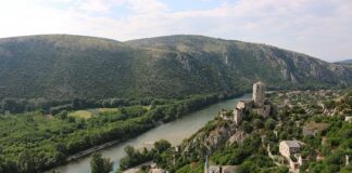 Co może być przyczyną nadmiernego pocenia się?