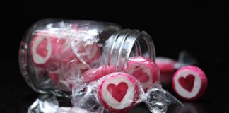 Jak wypolerować rysy na szkle?