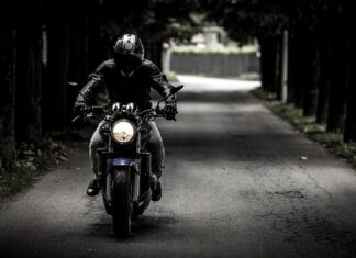 Jak przygotować motocykl do sezonu?